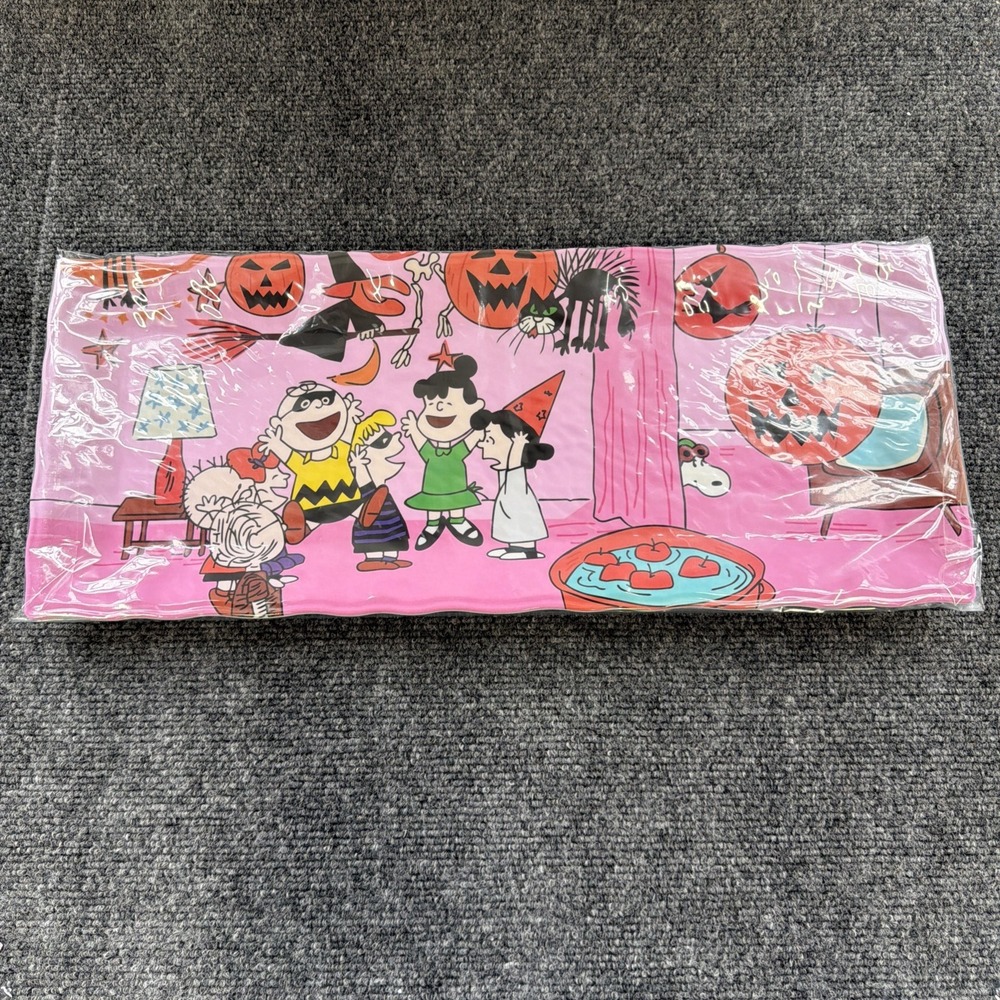 Peanuts Snoopy & Gang Halloween Party Pink 100% MELAMINE SERVING TRAY 19" x 8" - Picture 4 of 7